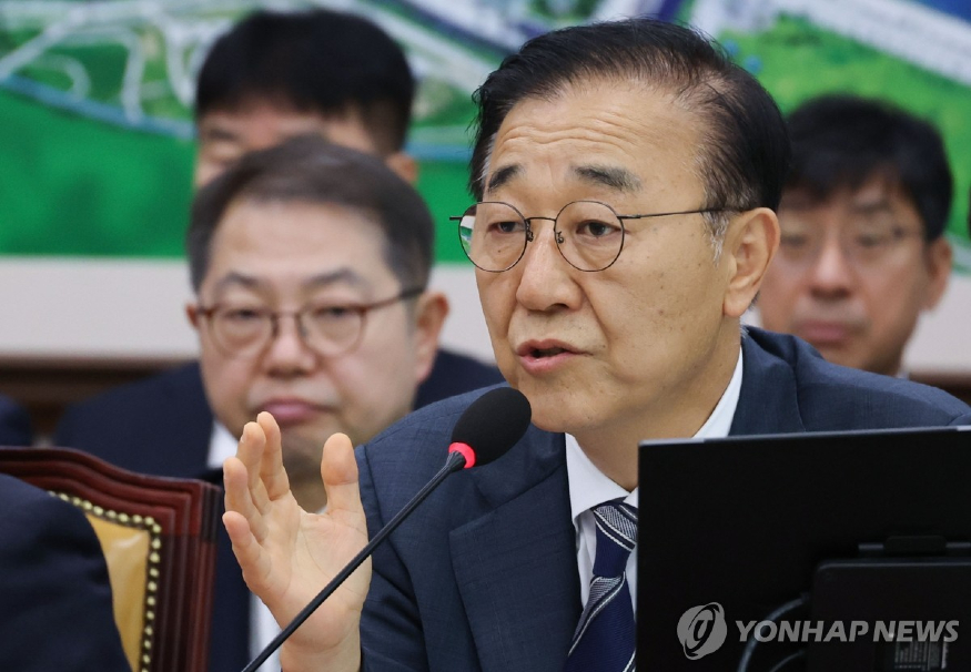 김윤덕장관.jpg